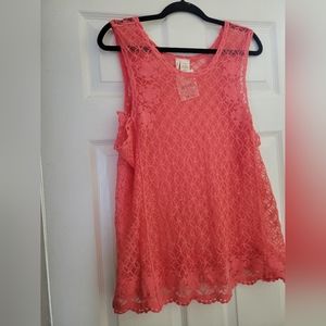 Salmon colored sheer muscle shirt lace like detailing/flowers size XL NWT